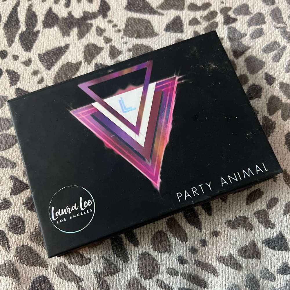 🚨 ONE DAY ONLY ‼️ Laura Lee Los Angeles Party Animal eyeshadow palette